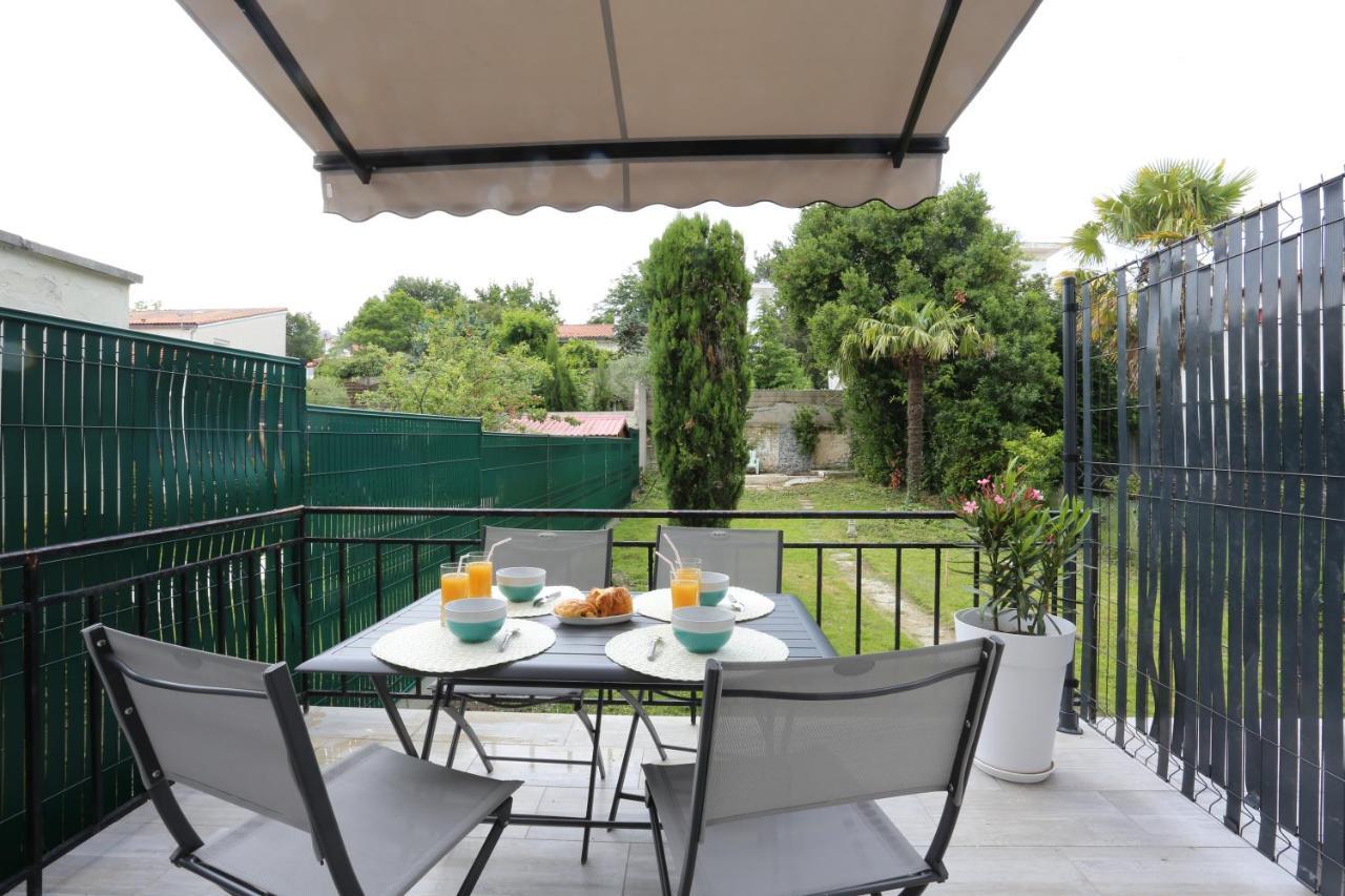T2 avec terrasse / 10mn grande plage Royan Extérieur photo